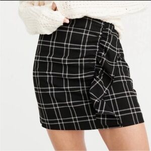 Abercrombie Plaid Ruffle Black Mini Skirt, M